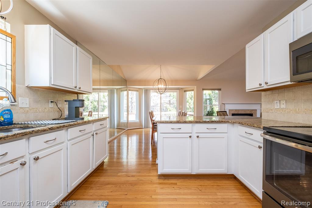 3901 Arbor Drive, Auburn Hills, MI 48326 — Photo 20
