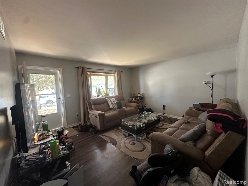 6023 Gilman Street, Garden City, MI — Photo 3
