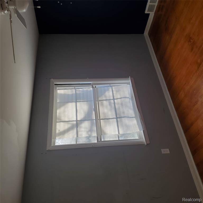 16214 Shaftsbury Avenue, Detroit, MI 48219 — Photo 21