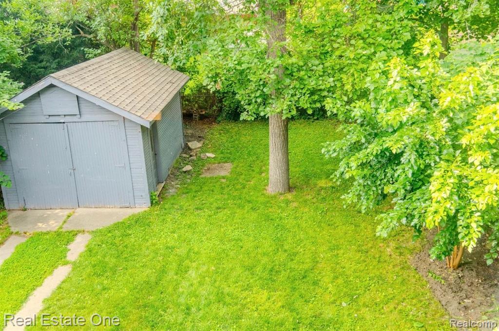 411 E MARSHALL Street, Ferndale, MI 48220 — Photo 31