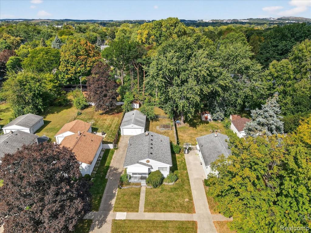 731 1st Avenue, Pontiac, MI 48340 — Photo 2