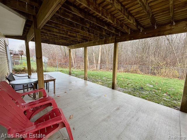 8221 FOX HOLLOW Road, Goodrich Vlg, MI — Photo 7