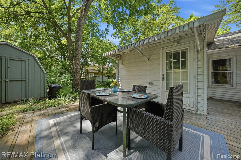 5630 Glen Echo Drive, Howell, MI 48843 — Photo 38