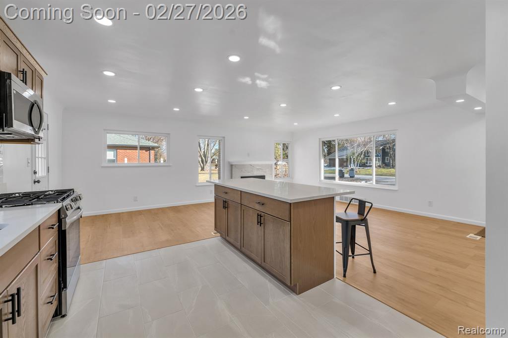 29760 Hoy Street, Livonia, MI, 48154