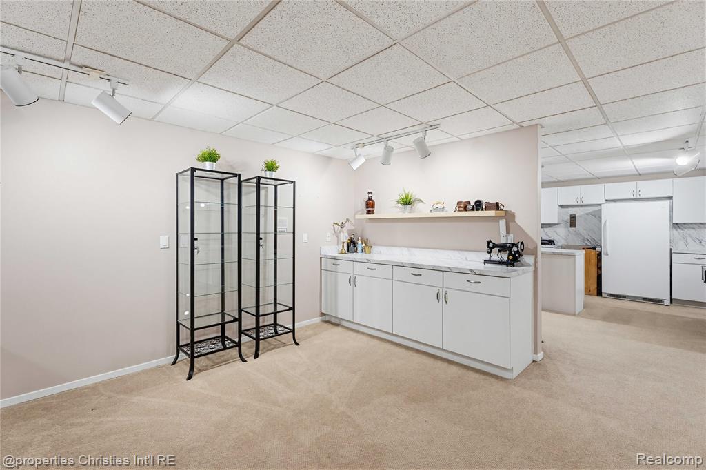 1743 Beechwood Way, Bloomfield Hills, MI 48302 — Photo 37