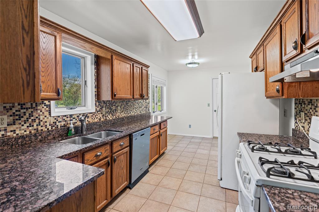 2281 Nandi Hills Trail, Swartz Creek, MI 48473 — Photo 10