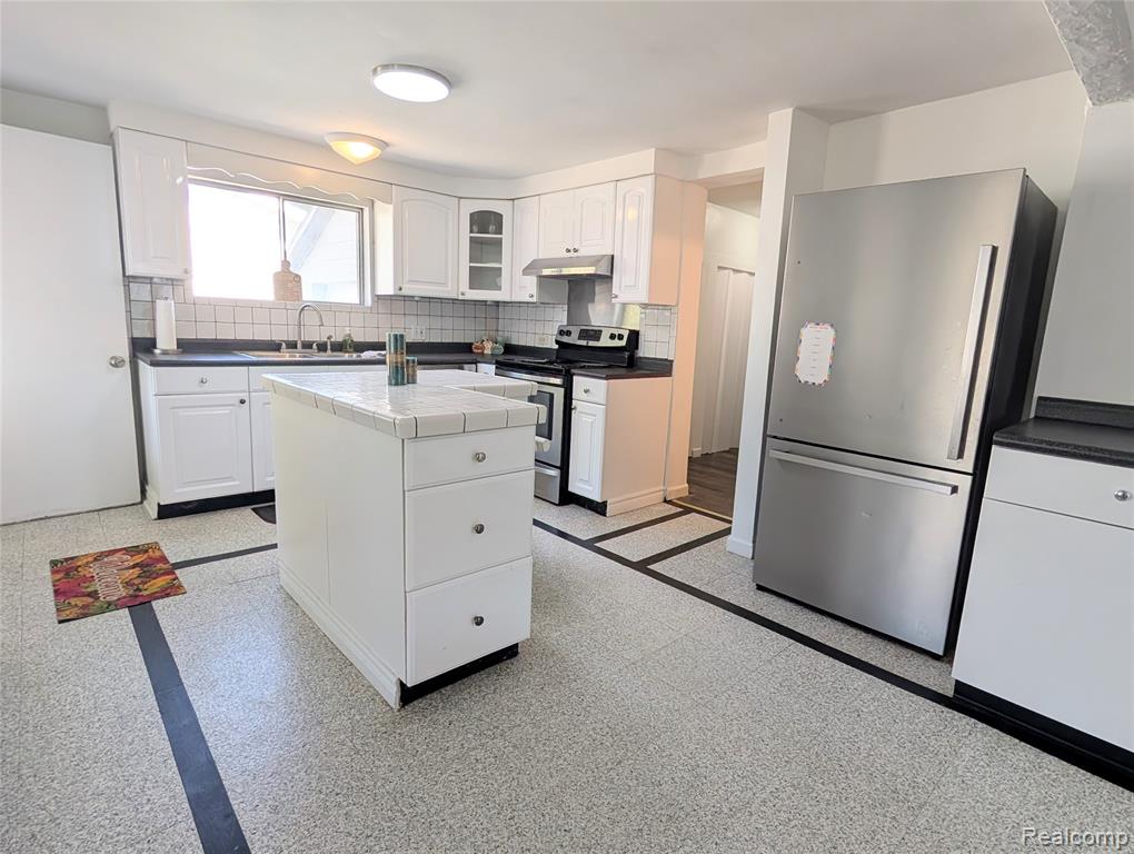136 Fair Street, Bad Axe, MI 48413 — Photo 14