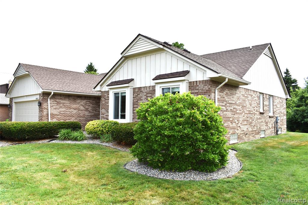 16318 White Haven Drive, Northville, MI 48168 — Photo 3