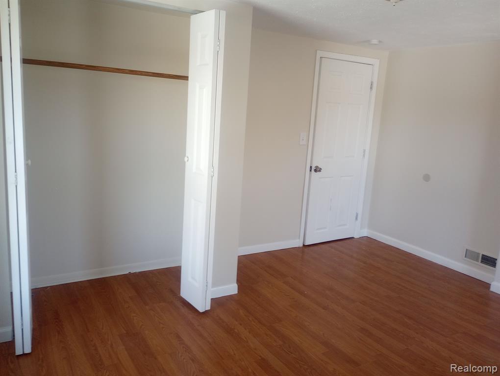 829 5TH Street, Wyandotte, MI 48192 — Photo 9