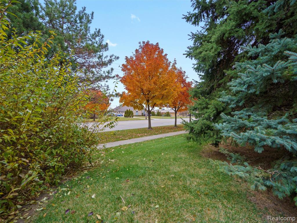 5716 Victory Circle, Sterling Heights, MI 48310 — Photo 26