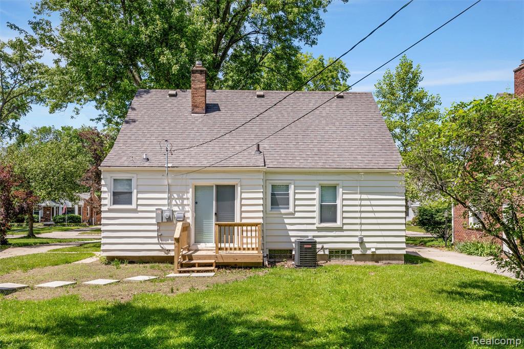 17366 Centralia, Redford, MI 48240 — Photo 15