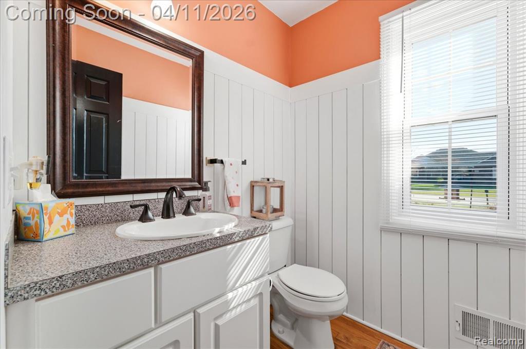 48017 Lincoln Drive, Macomb, MI 48044 — Photo 27