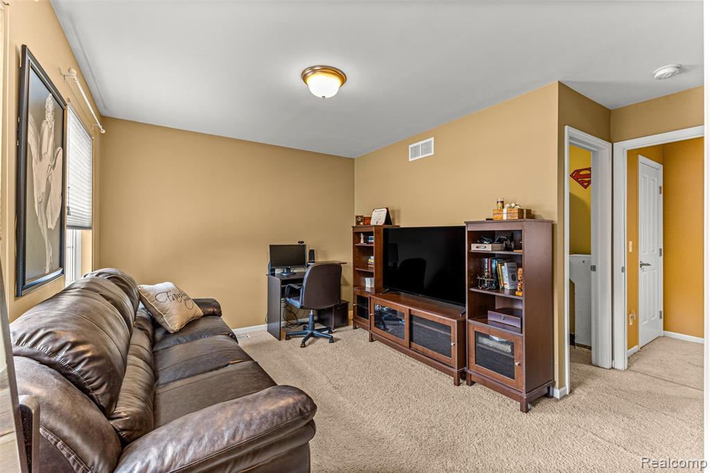 524 Orchard Street, Wyandotte, MI 48192 — Photo 22