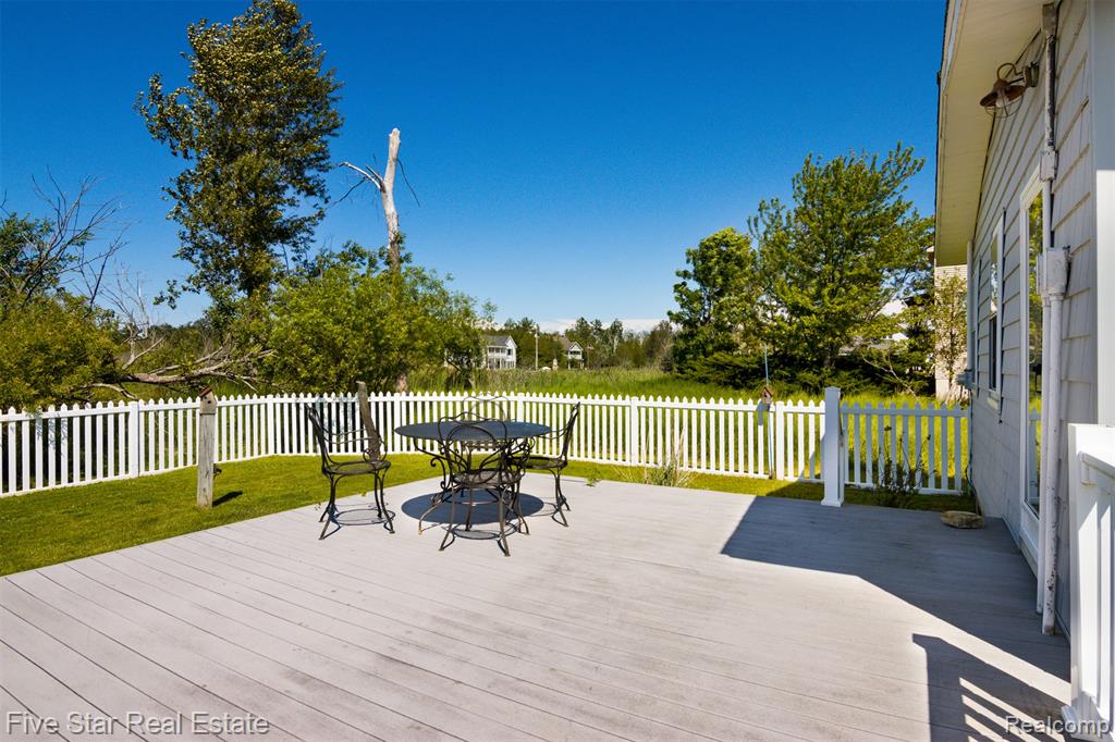 2588 Lakeview Road, Onekama, MI 49675 — Photo 24