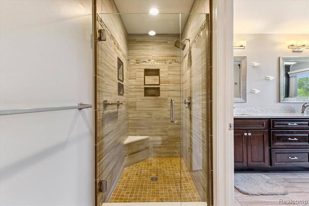 50821 Otter Creek Drive, Shelby Twp, MI 48317 — Photo 22
