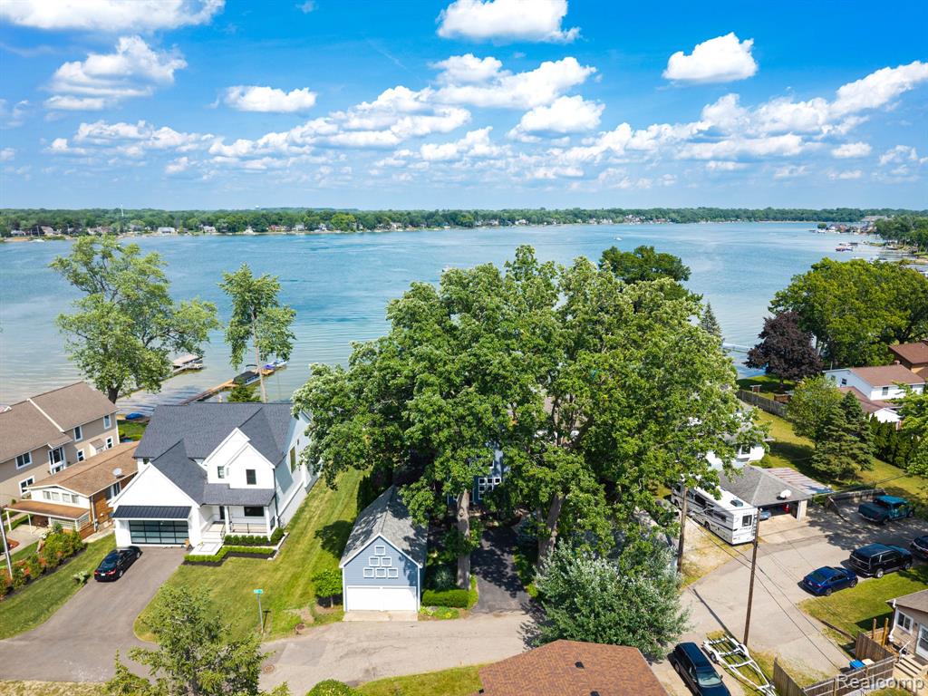 775 Lyle Drive, Waterford, MI 48327 — Photo 64