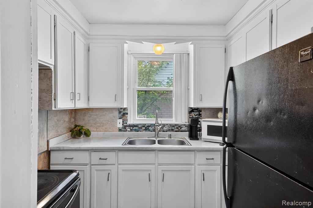 23125 Church Street, Oak Park, MI 48237 — Photo 6