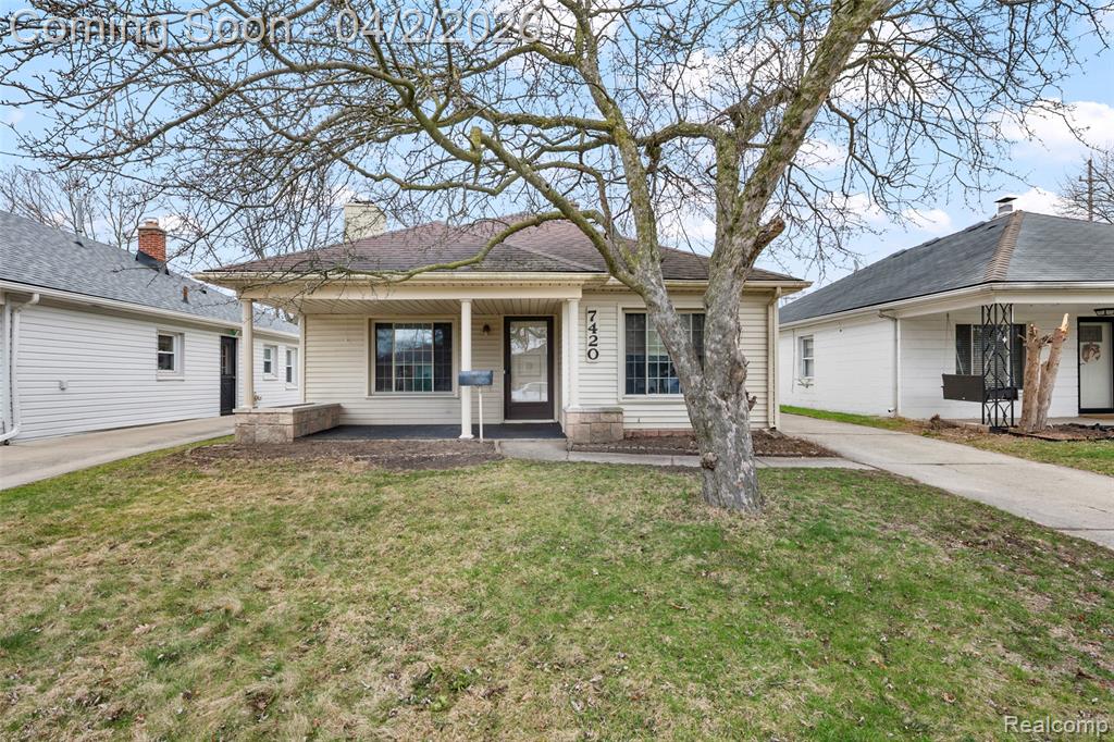 7420 Fenton Street, Dearborn Heights, MI 48127 — front exterior