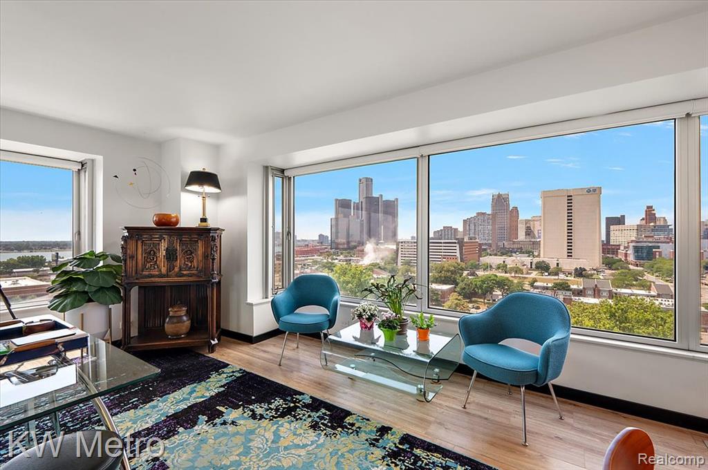 1300 E Lafayette Street, 1001, Detroit, MI 48207 — Photo 3