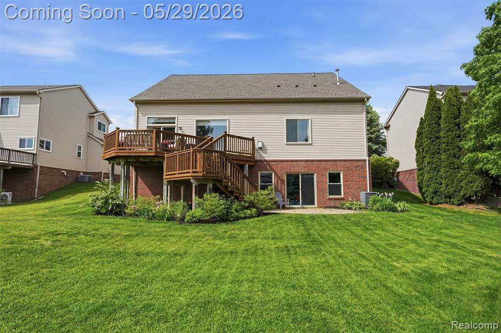 735 Kentbrook Drive, Commerce Twp, MI 48382 — Photo 46