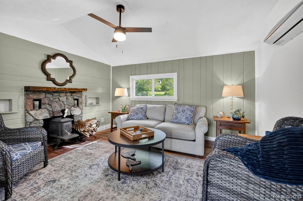1717 Triangle Lake Road, Howell, MI 48843 — Photo 41
