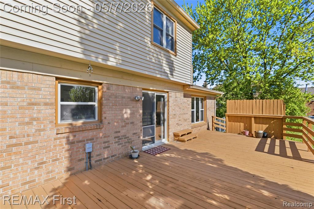 1800 Hillman Drive, Troy, MI 48083 — Photo 34