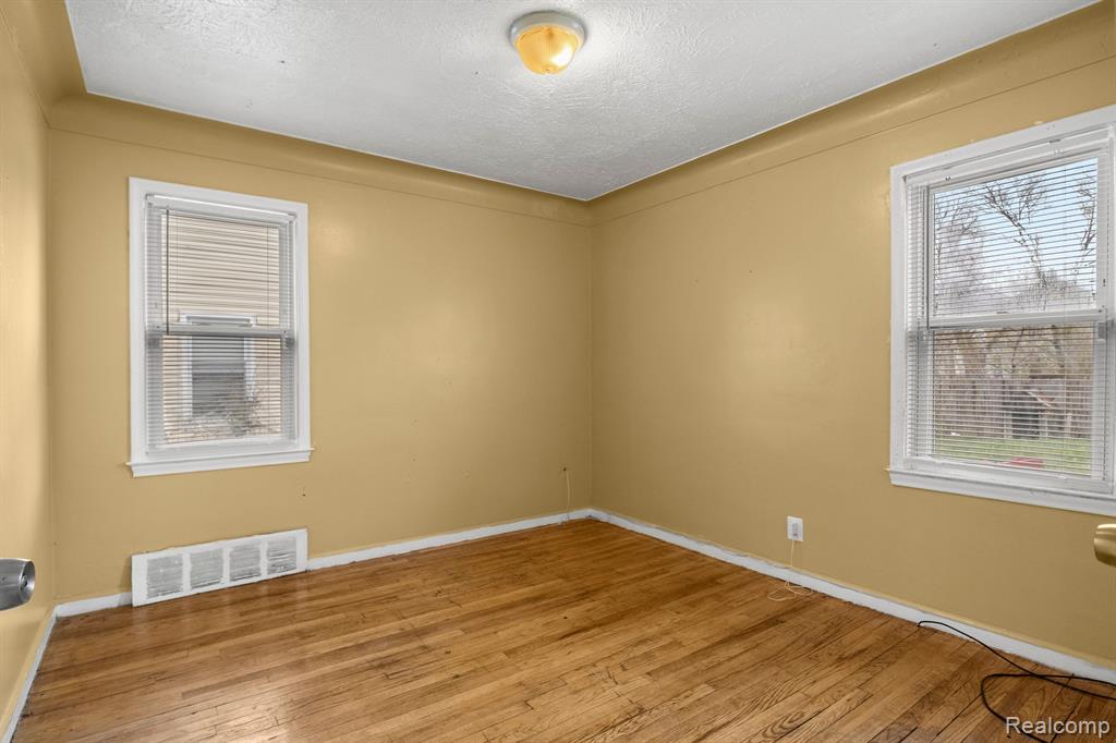 6223 FAUST Avenue, Detroit, MI 48228 — Photo 21