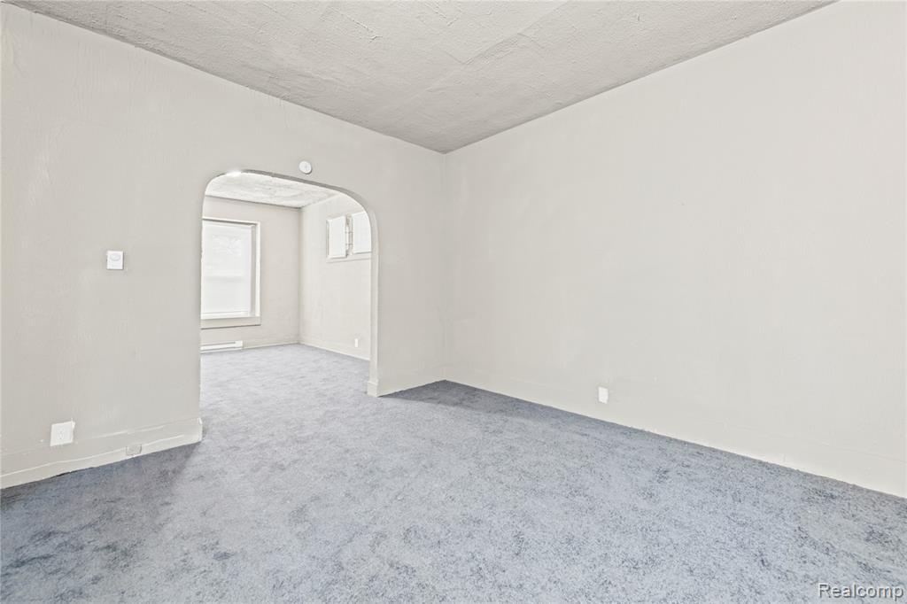 4533 McClellan Street, Detroit, MI 48214 — Photo 8