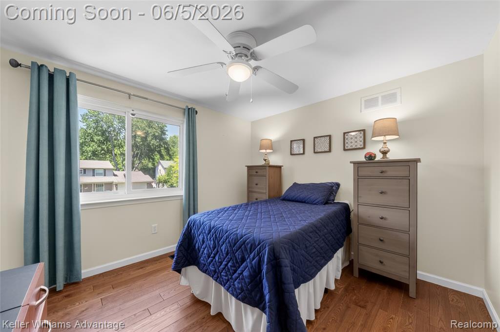 46037 Gainsborough Drive, Canton, MI 48187 — Photo 35