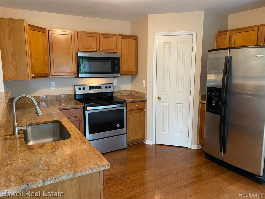 47939 CARDIFF Avenue, Canton, MI 48188 — Photo 3
