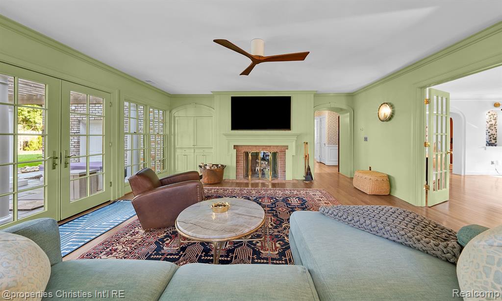 991 N Glenhurst Drive, Birmingham, MI 48009 — Photo 21