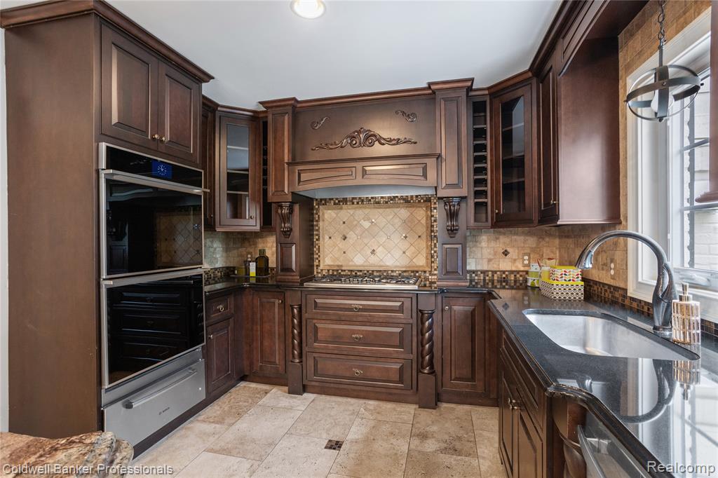 56 Oxford Road, Grosse Pointe Shores, MI 48236 — Photo 19