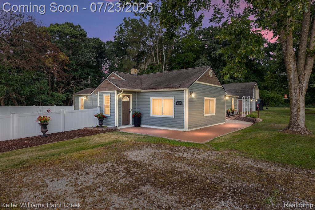 423 East Road, Holly, MI 48442 — Photo 23
