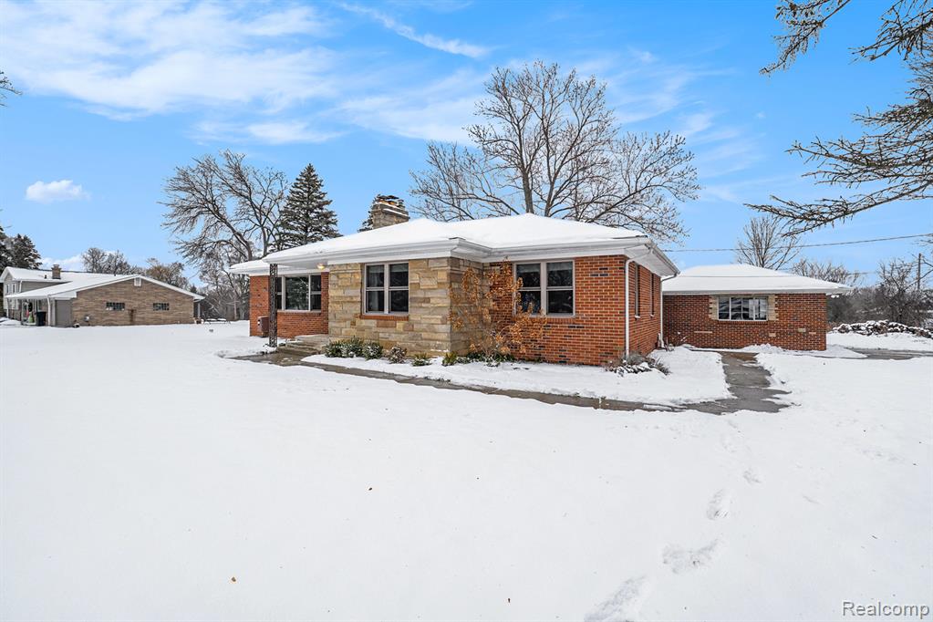 7545 Porter Road, Grand Blanc, MI 48439 — Photo 4