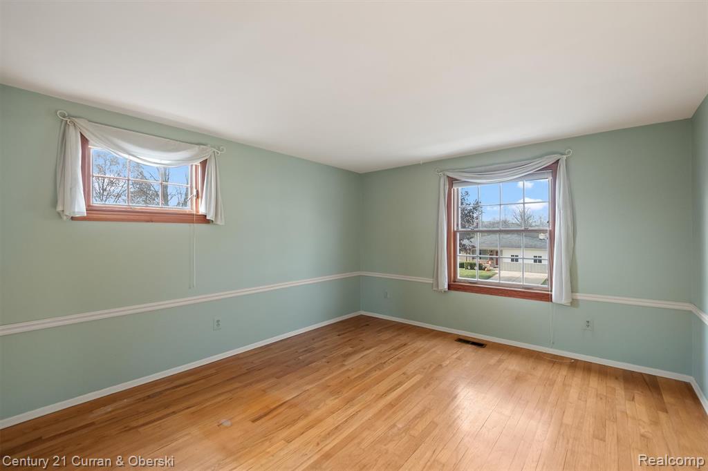 19419 Coachwood Road, Riverview, MI 48193 — Photo 26