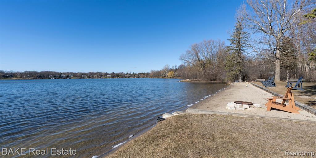 6333 Worlington Road, Bloomfield Hills, MI 48301 — Photo 57