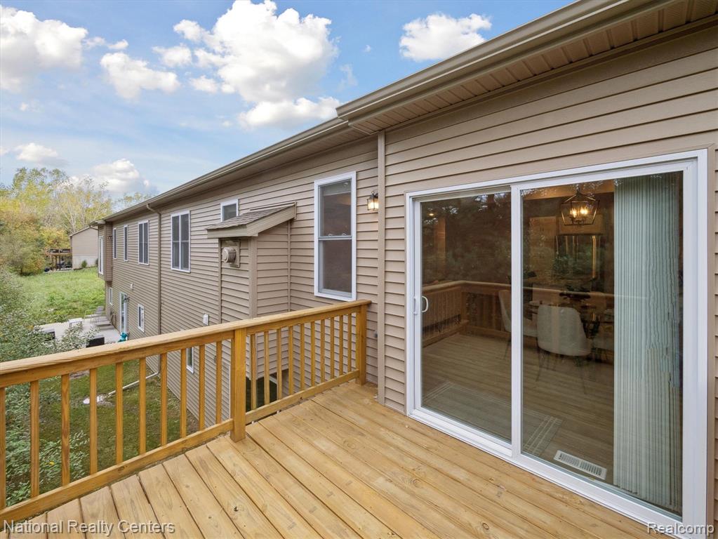 13163 Harbor Landings Drive, 112, Fenton, MI 48430 — Photo 37