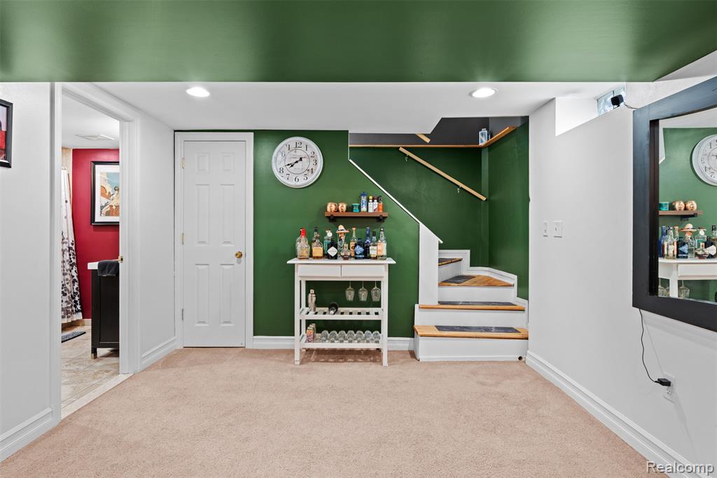 926 Parliament Avenue, Madison Heights, MI 48071 — Photo 16