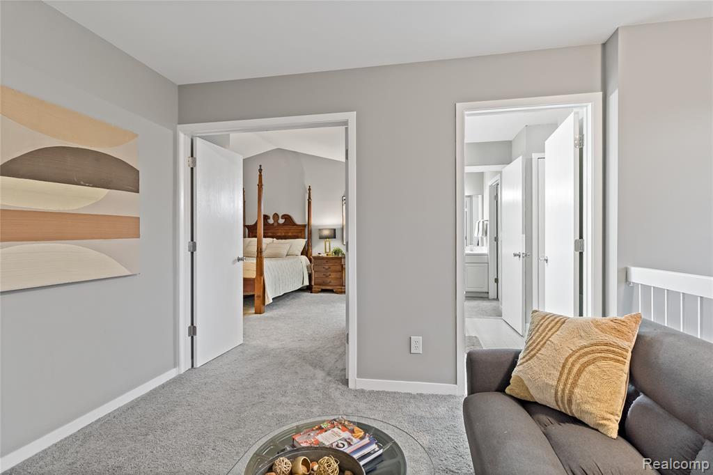 549 Winwood Court, Walled Lake, MI 48390 — Photo 22