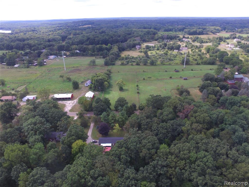 11411 Toma Road, Pinckney, MI 48169 — Photo 35