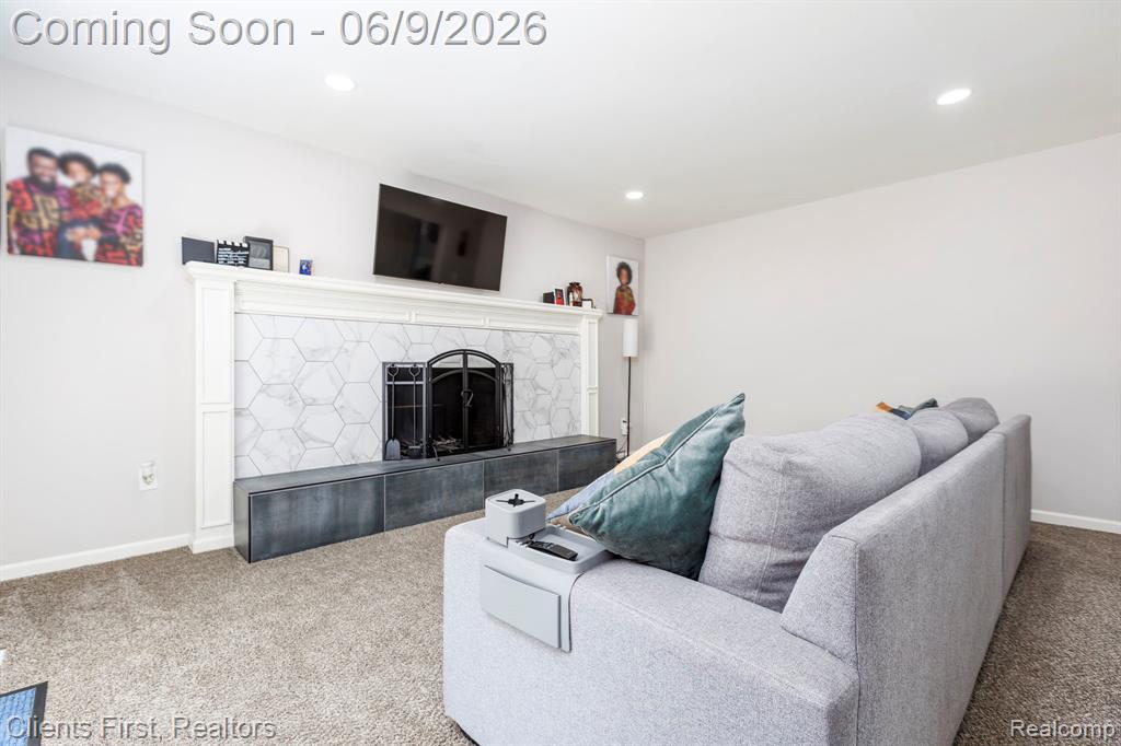 36515 Vicary Lane, Farmington, MI 48335 — Photo 16
