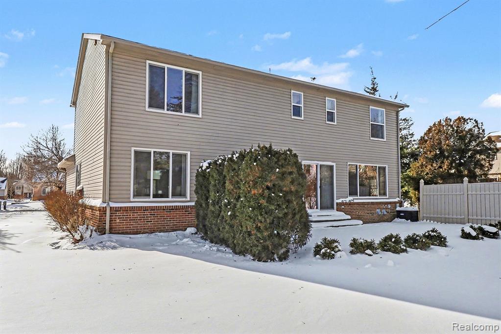 2958 Blue Heron Lane, Wixom, MI 48393 — Photo 38