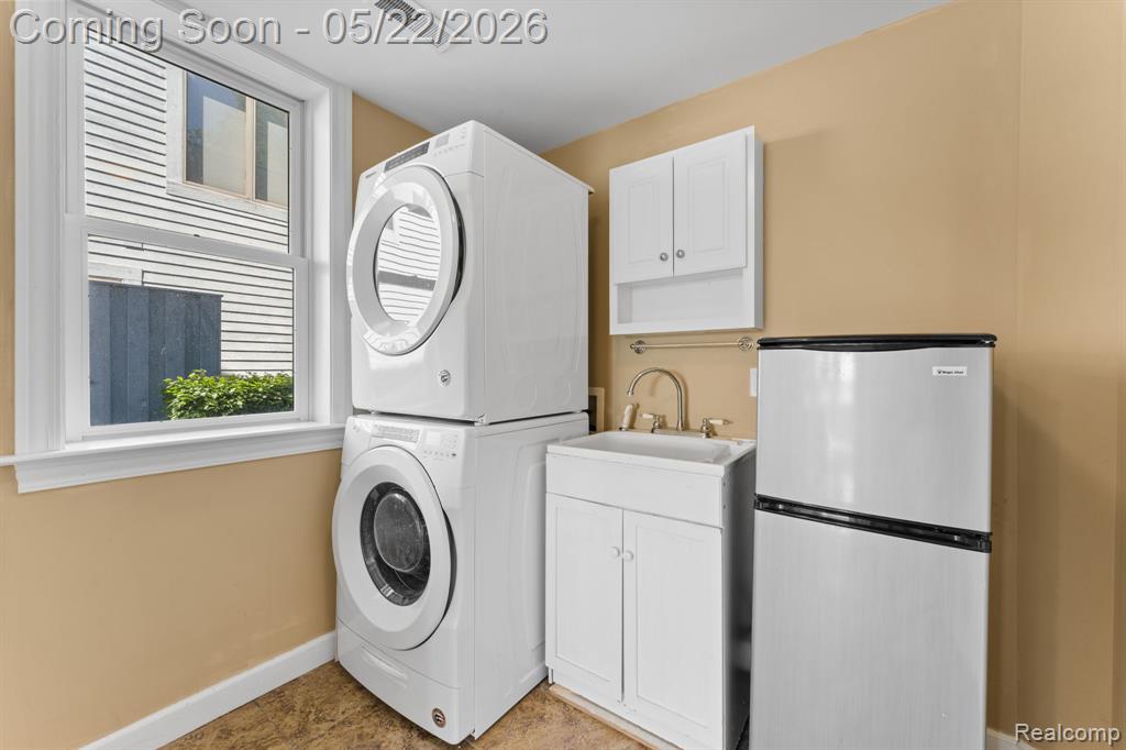 9350 Silverside, South Lyon, MI 48178 — Photo 16