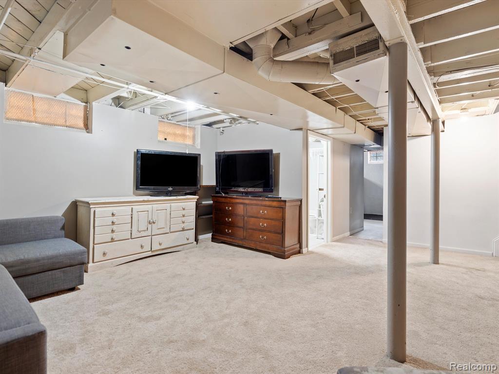 721 HELENE Avenue, Royal Oak, MI 48067 — Photo 17