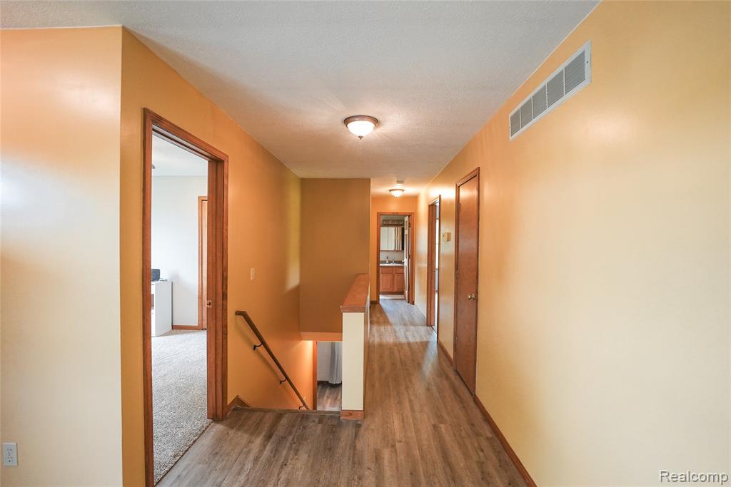 6454 S State Road, Bancroft, MI 48414 — Photo 9