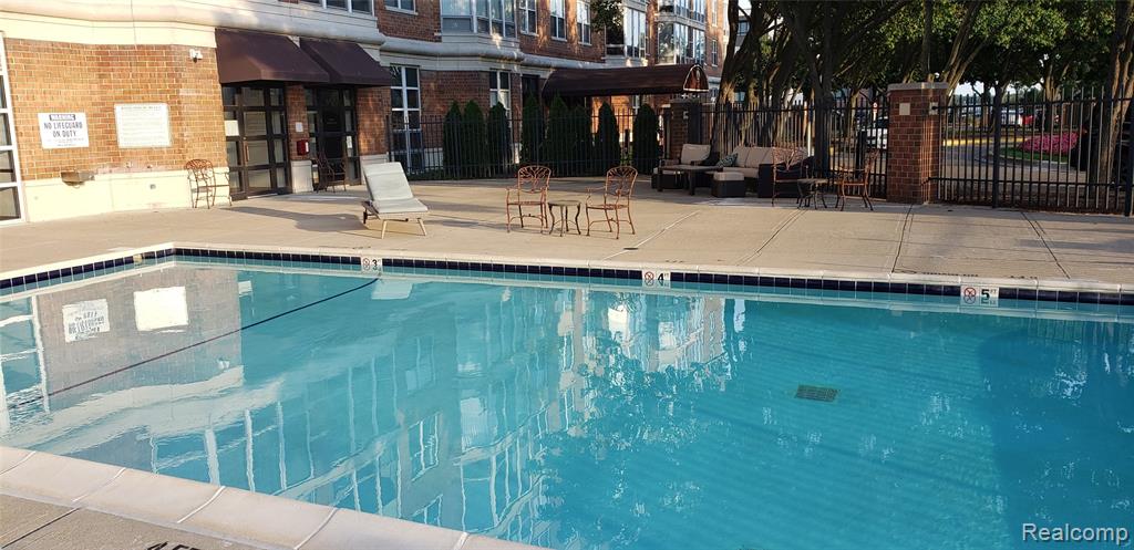 250 E Harbortown Drive, 1304, Detroit, MI 48207 — Photo 27