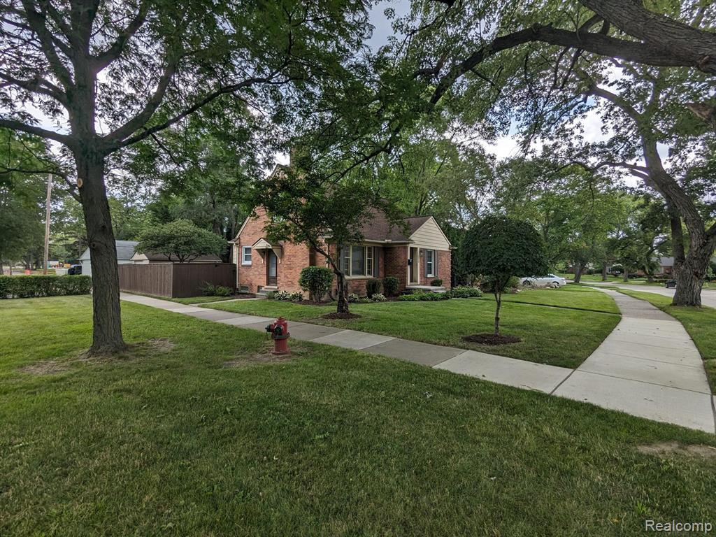 4418 S VERONA Circle, Royal Oak, MI 48073 — Photo 7