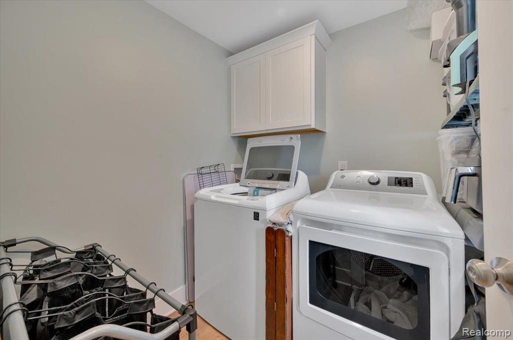 735 N MAIN Street, Almont, MI 48003 — Photo 14