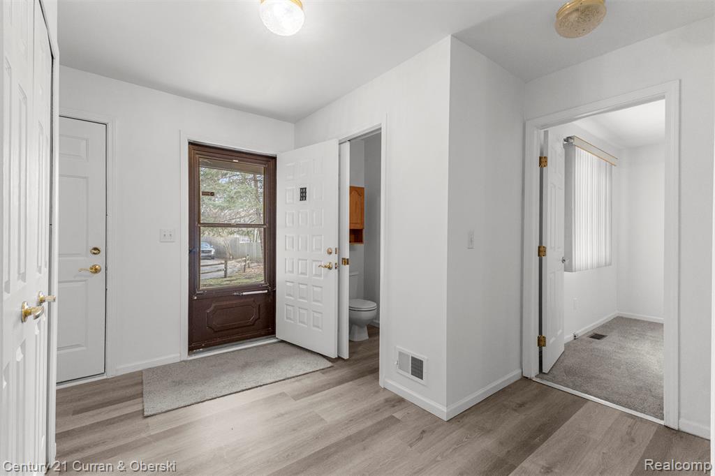 41 Parkplace W, Allen Park, MI 48101 — Photo 3