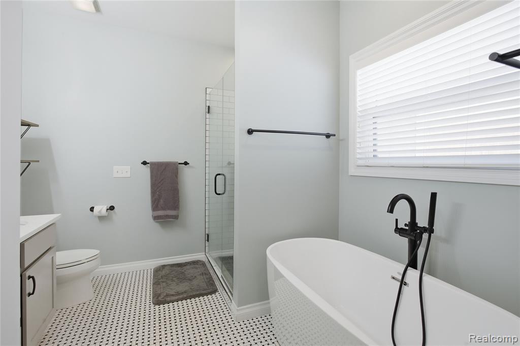 12425 Wolfberry Court, Fenton, MI 48430 — Photo 36